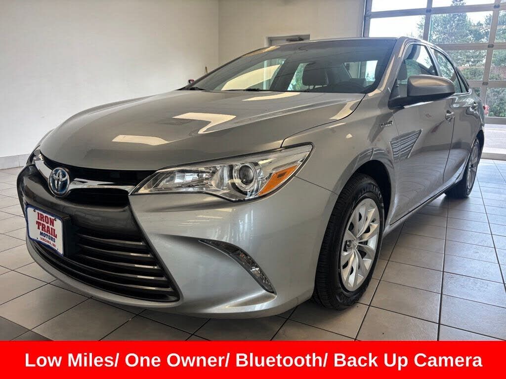 2017 TOYOTA Camry