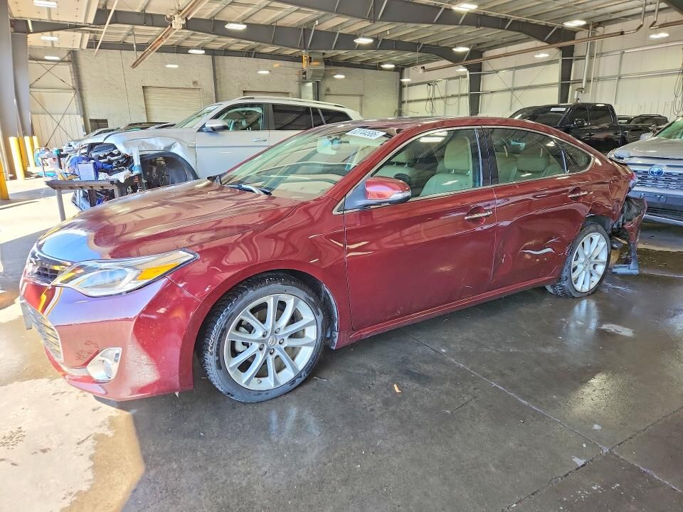 2013 TOYOTA Avalon