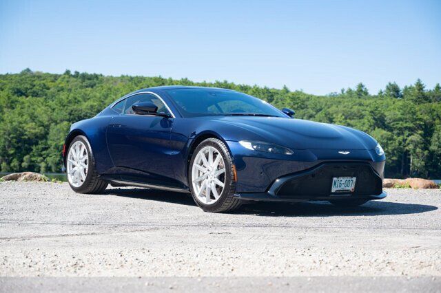 2019 ASTON MARTIN V8 Vantage