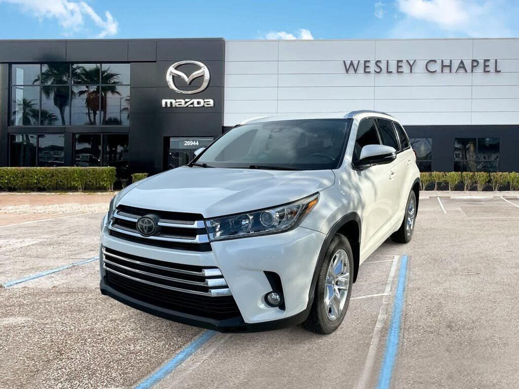 2017 TOYOTA Highlander