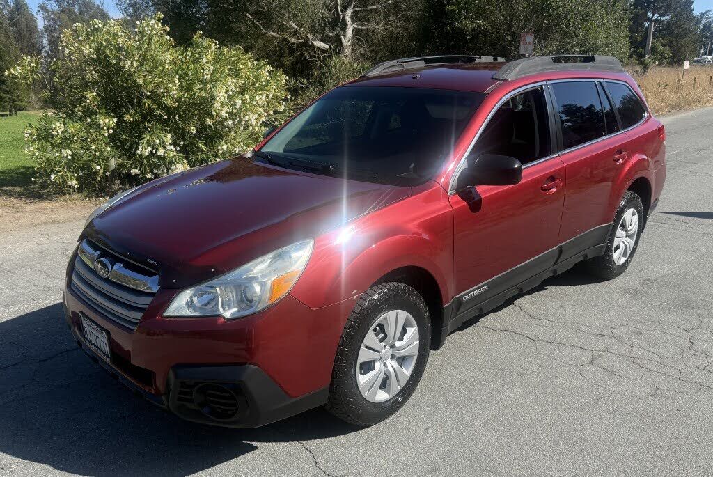 2013 SUBARU Outback