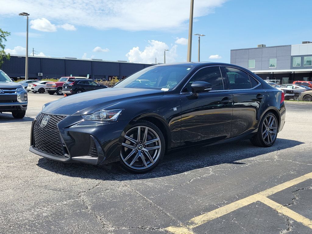 2019 LEXUS IS