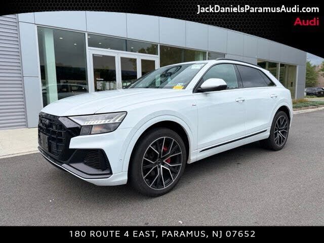 2023 AUDI Q8