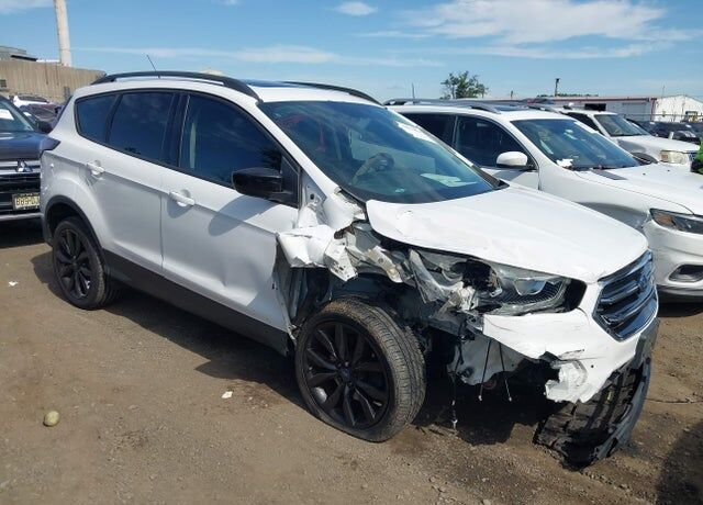 2017 FORD Escape