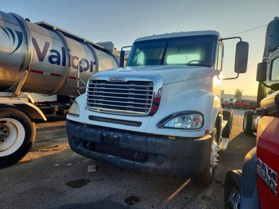 2007 FREIGHTLINER Columbia