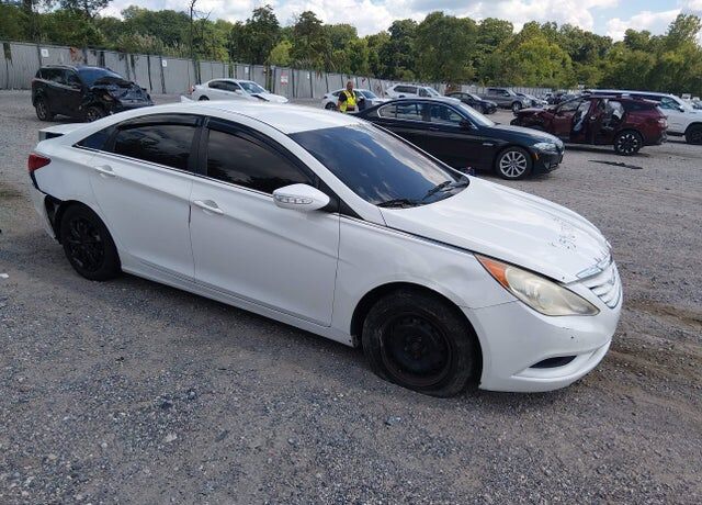 2011 HYUNDAI Sonata