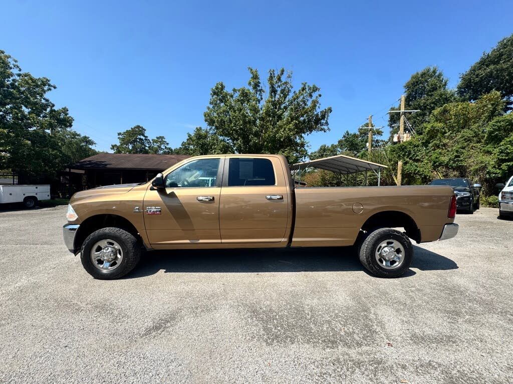 2012 DODGE Ram