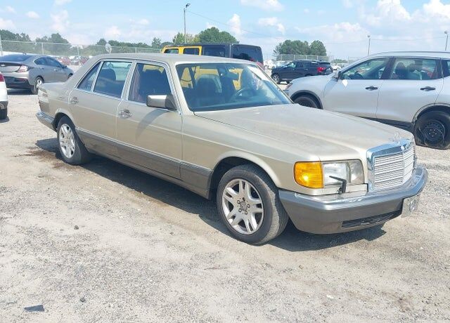1987 MERCEDES-BENZ 300