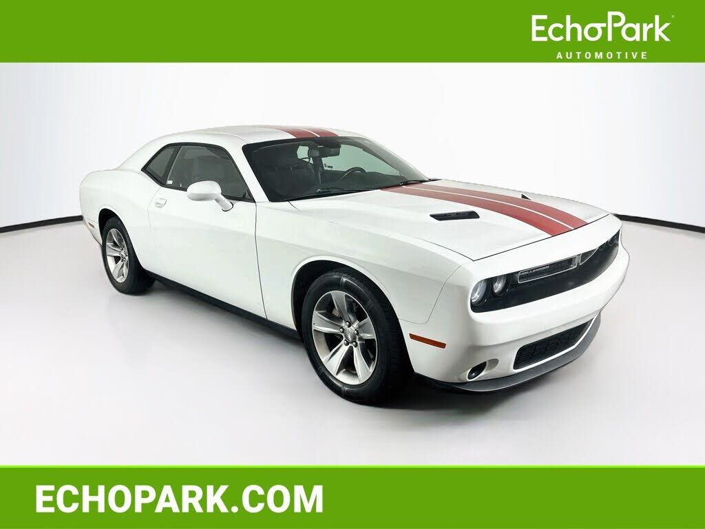 2017 DODGE Challenger