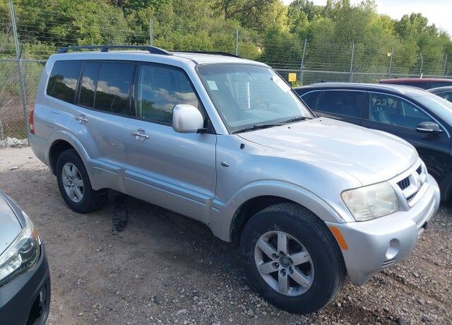 2005 MITSUBISHI Montero
