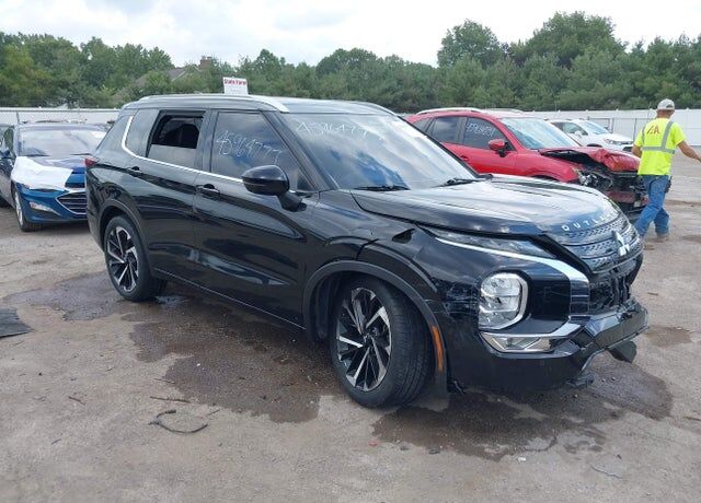 2022 MITSUBISHI Outlander