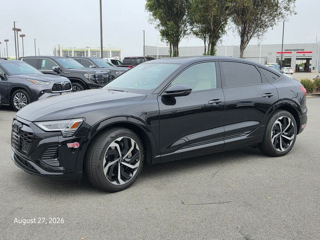 2024 Audi Q8