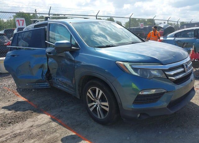 2016 HONDA Pilot