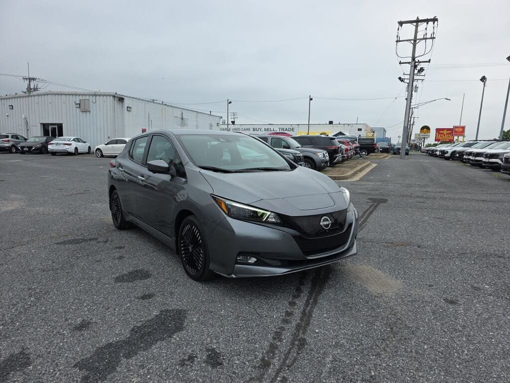 2023 NISSAN Leaf
