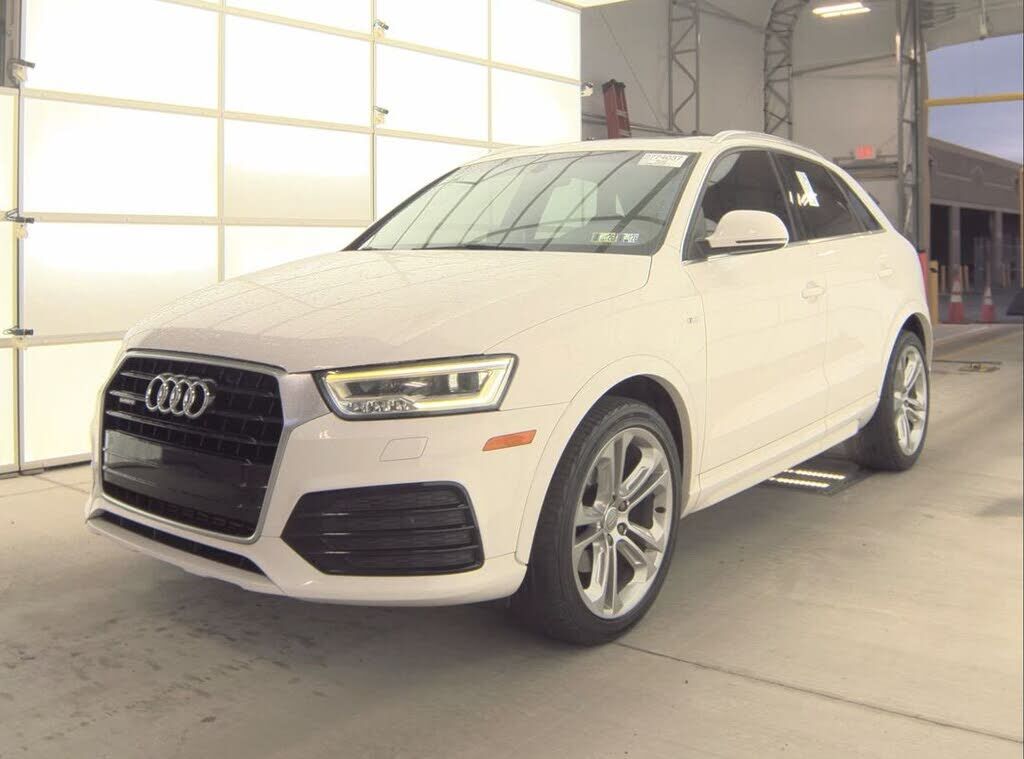 2016 AUDI Q3