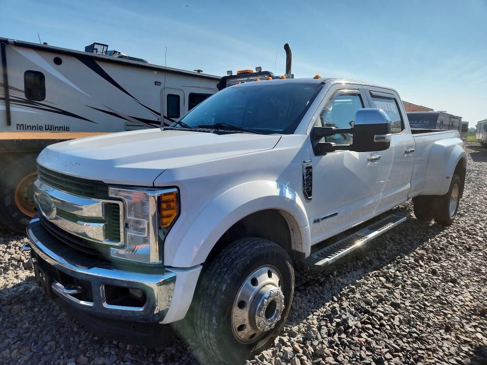 2017 FORD F-450