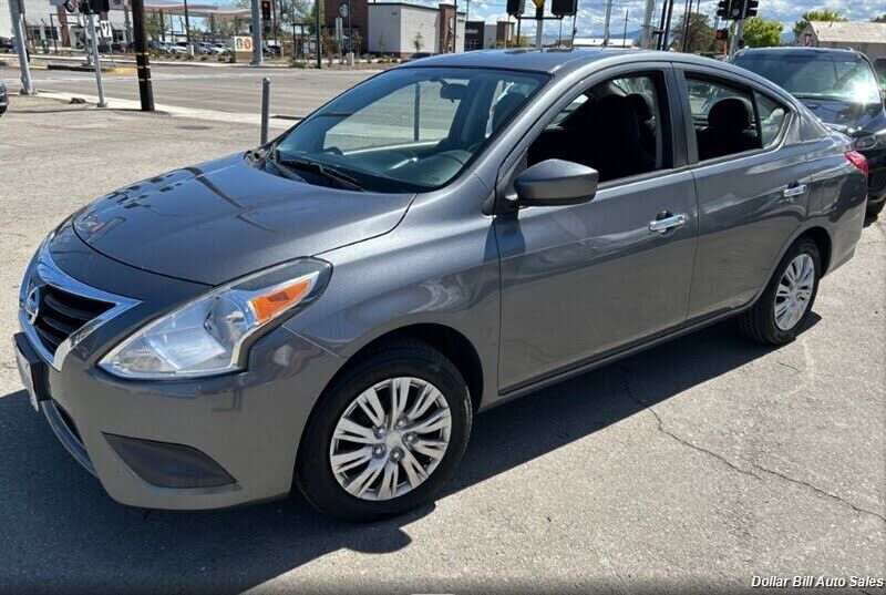 2019 NISSAN Versa