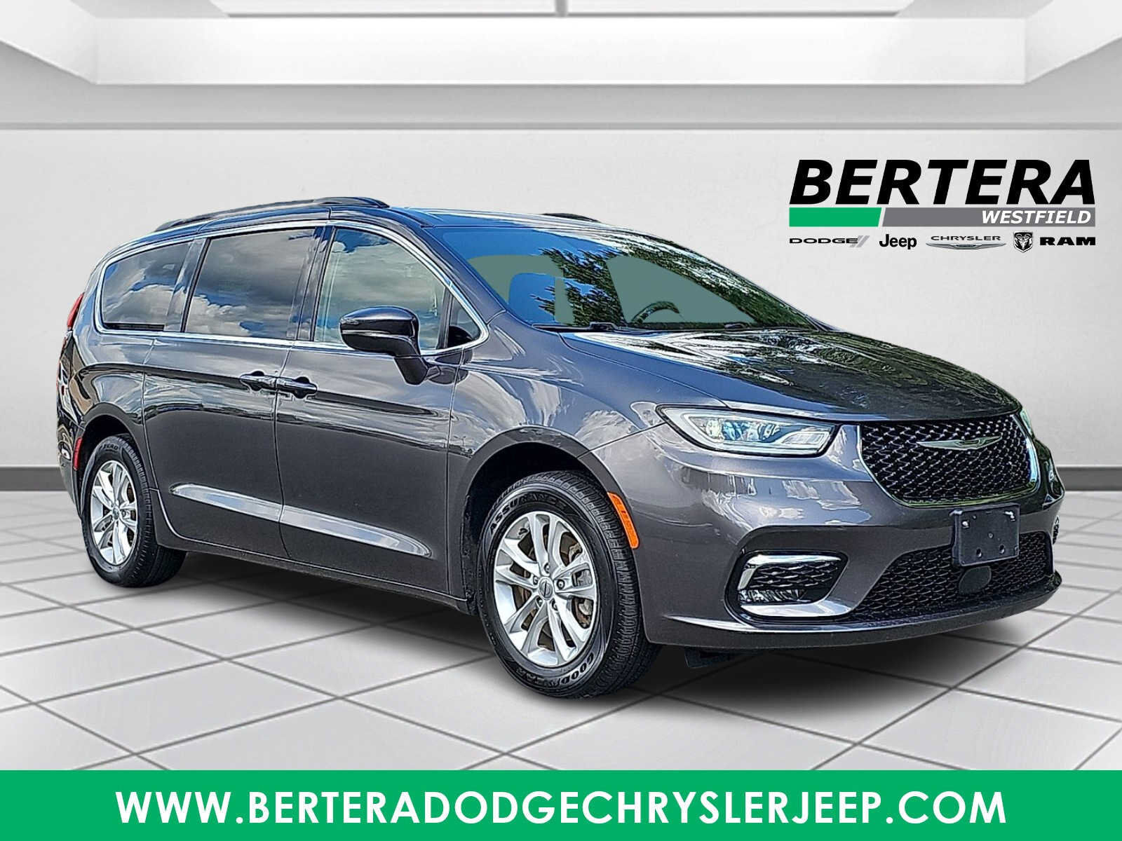 2022 CHRYSLER Pacifica