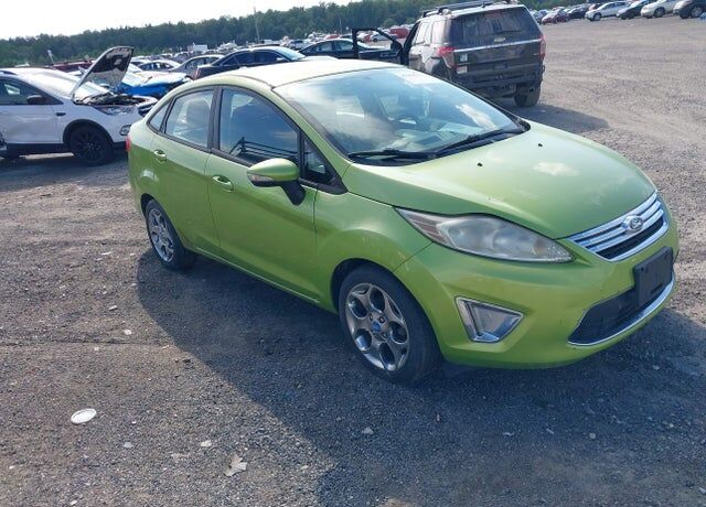 2012 FORD Fiesta