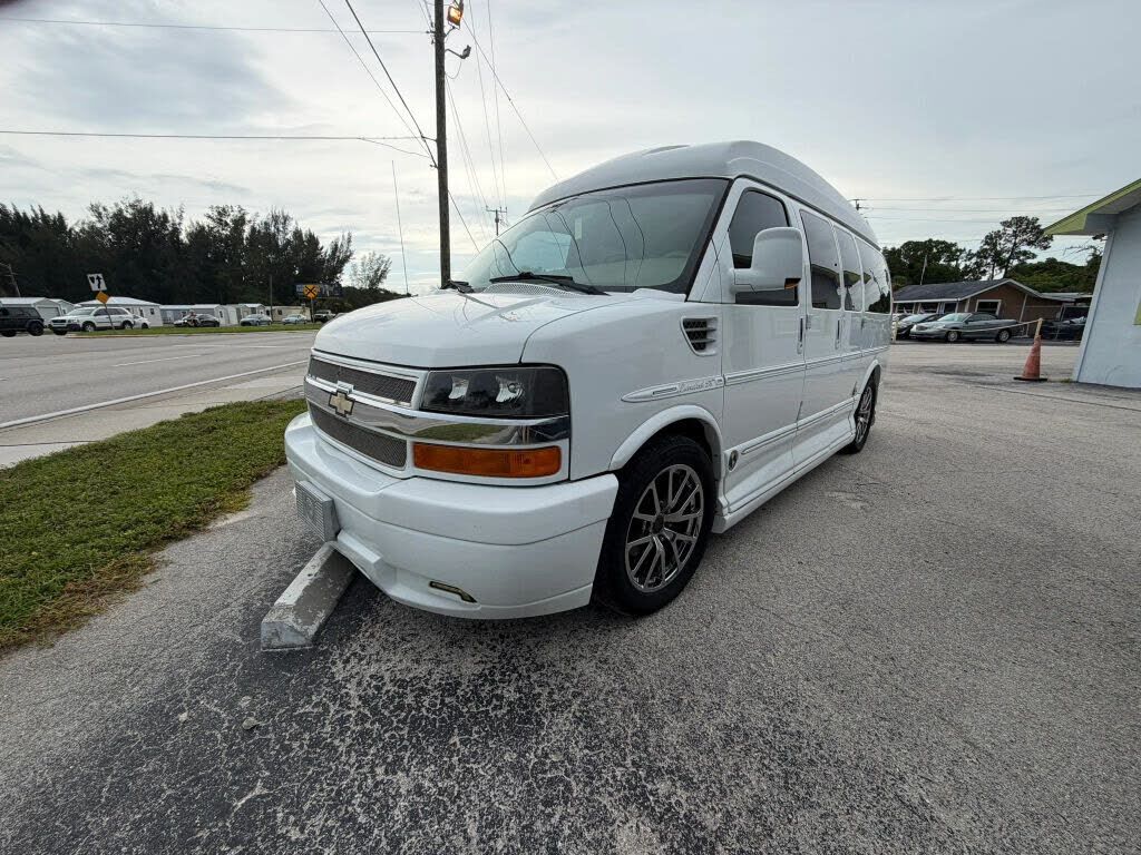 2013 CHEVROLET Express