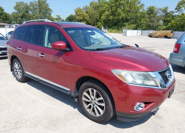 2014 NISSAN Pathfinder