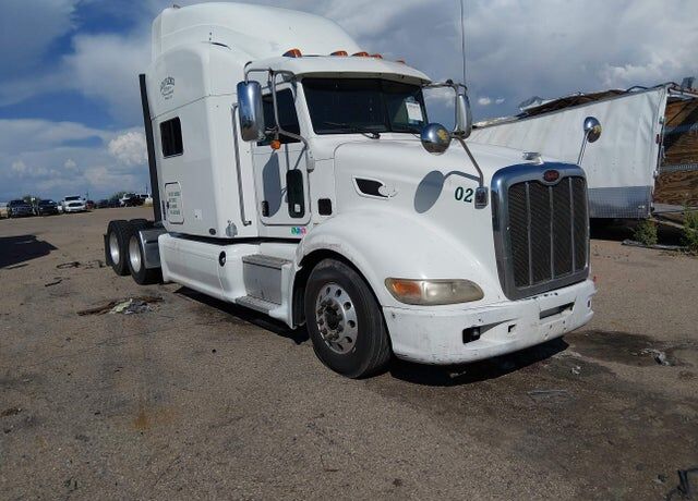 2011 PETERBILT 386