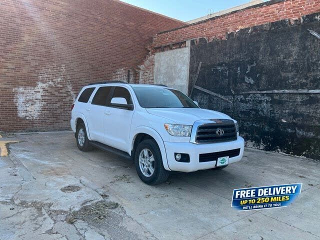 2016 TOYOTA Sequoia