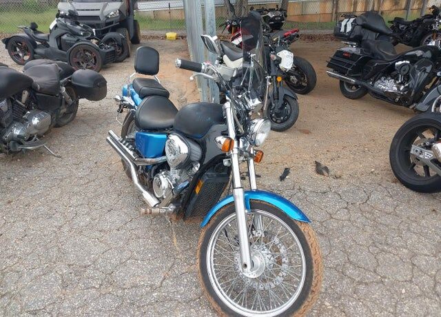 2001 HONDA VT600CD