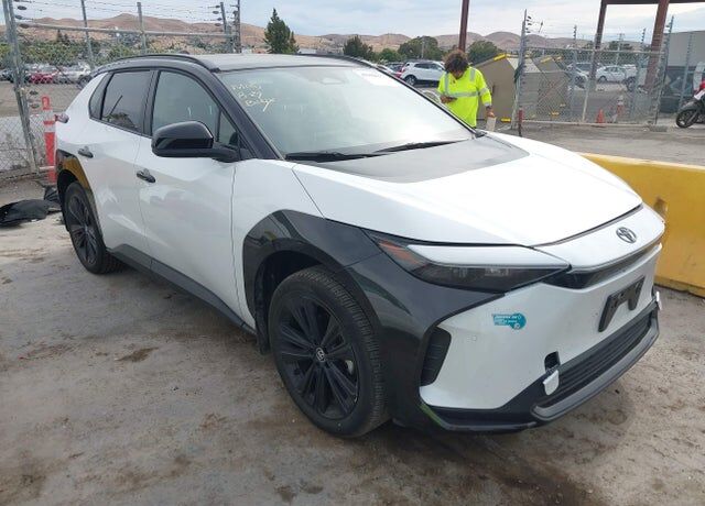 2025 TOYOTA bZ4X
