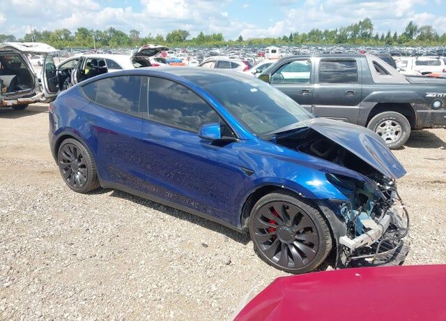 2021 TESLA Model Y