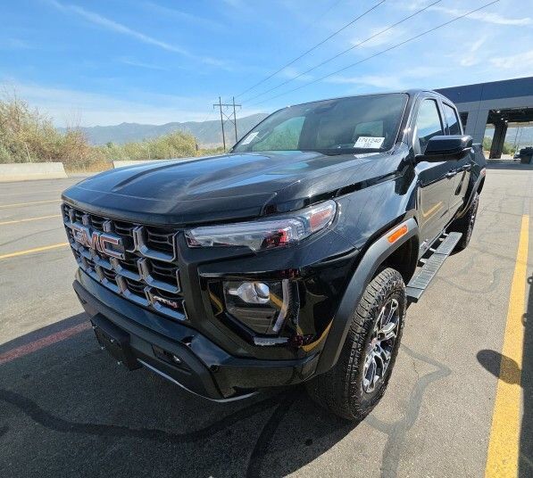2024 GMC Canyon