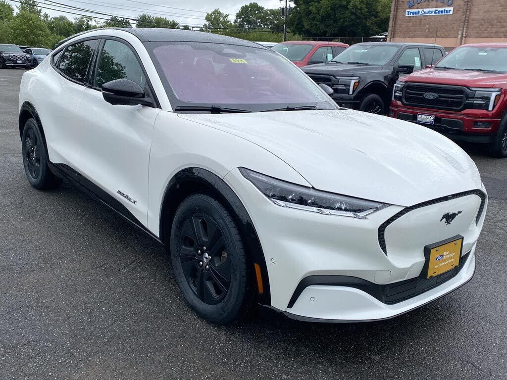 2022 FORD Mach-E