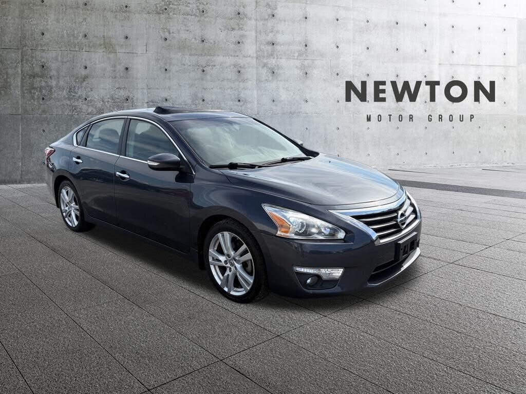 2013 NISSAN Altima