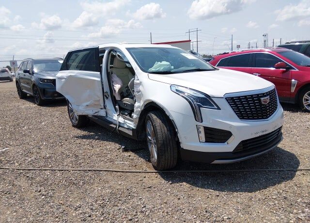 2025 CADILLAC XT5