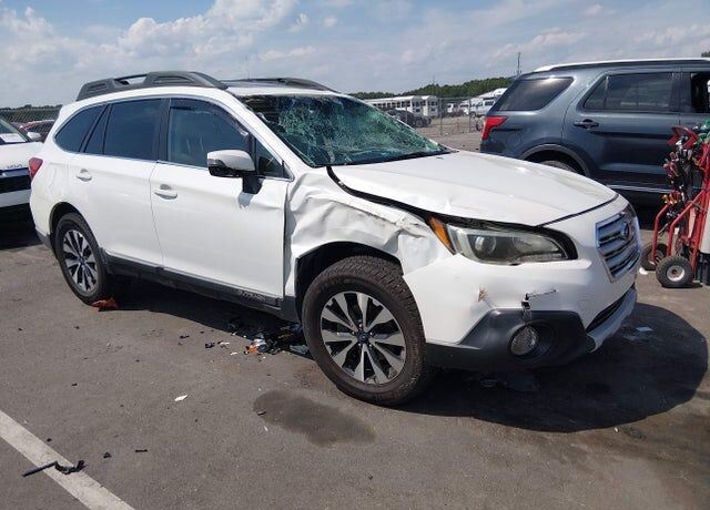 2017 SUBARU Outback