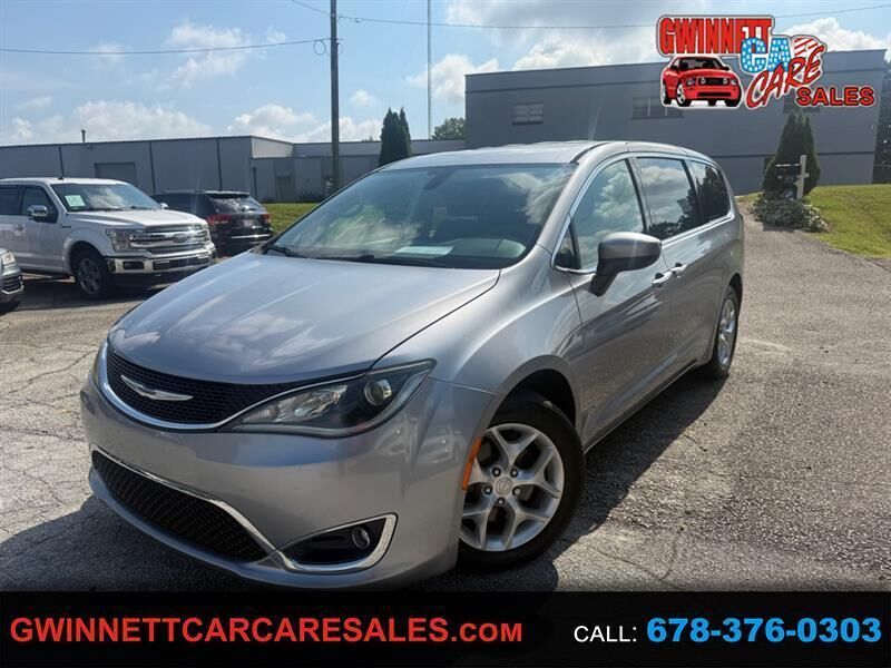 2017 CHRYSLER Pacifica