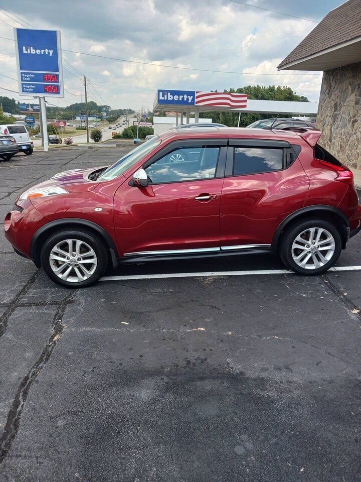 2011 NISSAN Juke