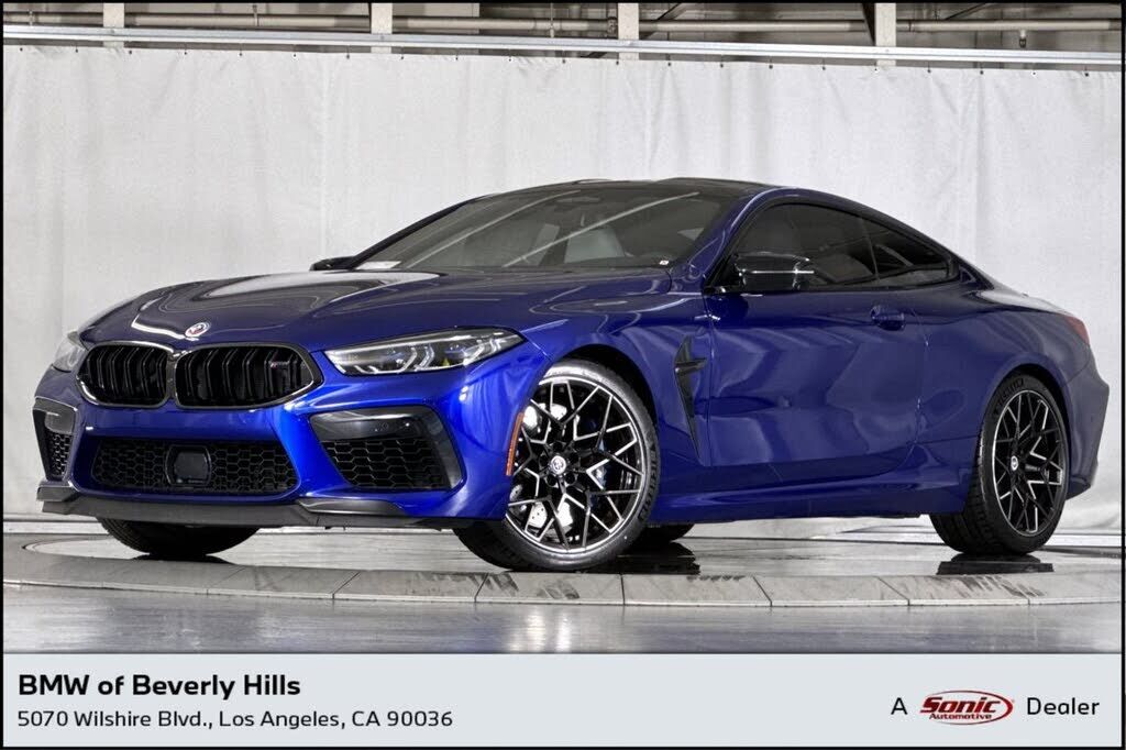 2023 BMW M8