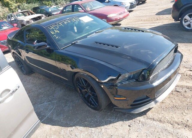 2013 FORD Mustang