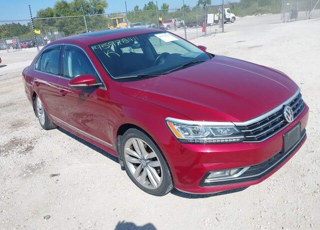 2017 VOLKSWAGEN Passat