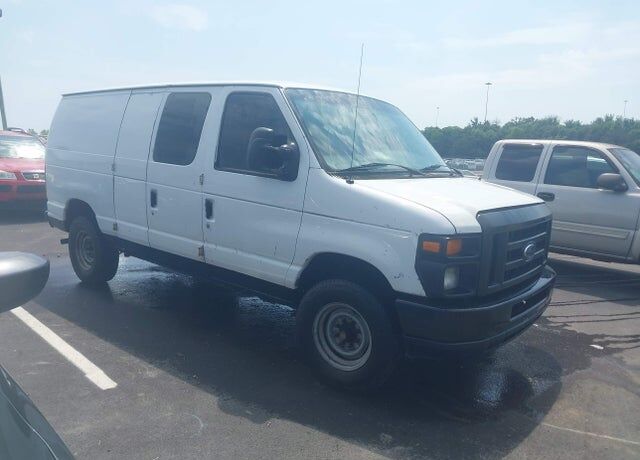 2012 FORD E-250