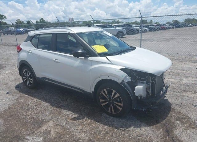 2019 NISSAN Kicks