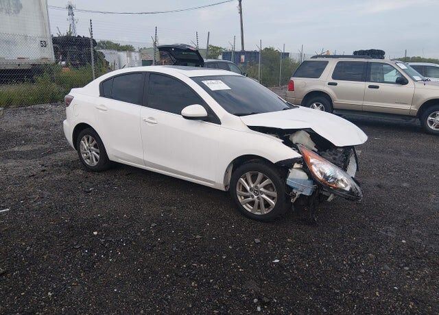 2013 MAZDA Mazda3