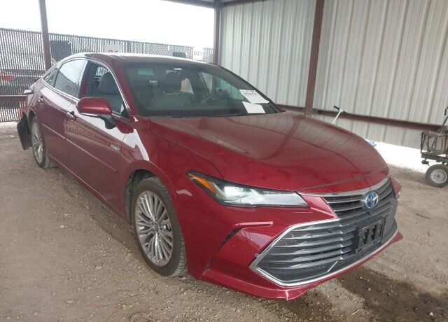 2020 TOYOTA Avalon