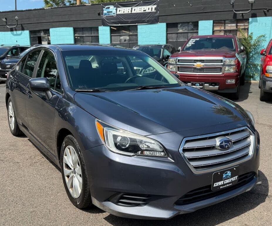 2017 SUBARU Legacy