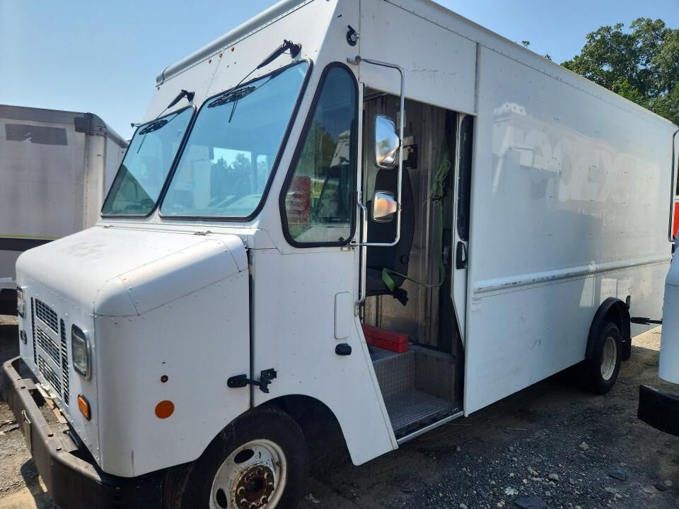 2013 FORD E-450