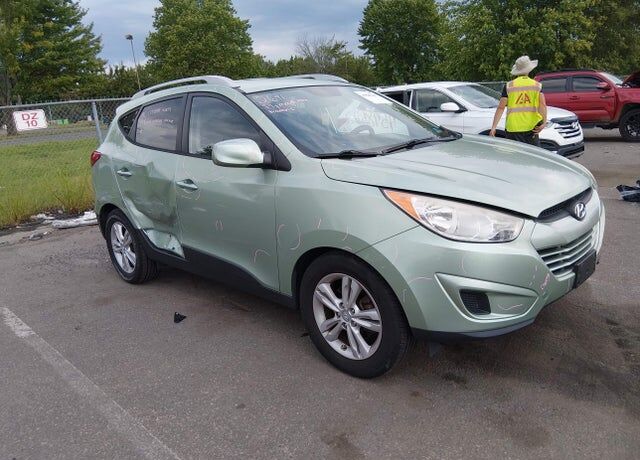 2011 HYUNDAI Tucson