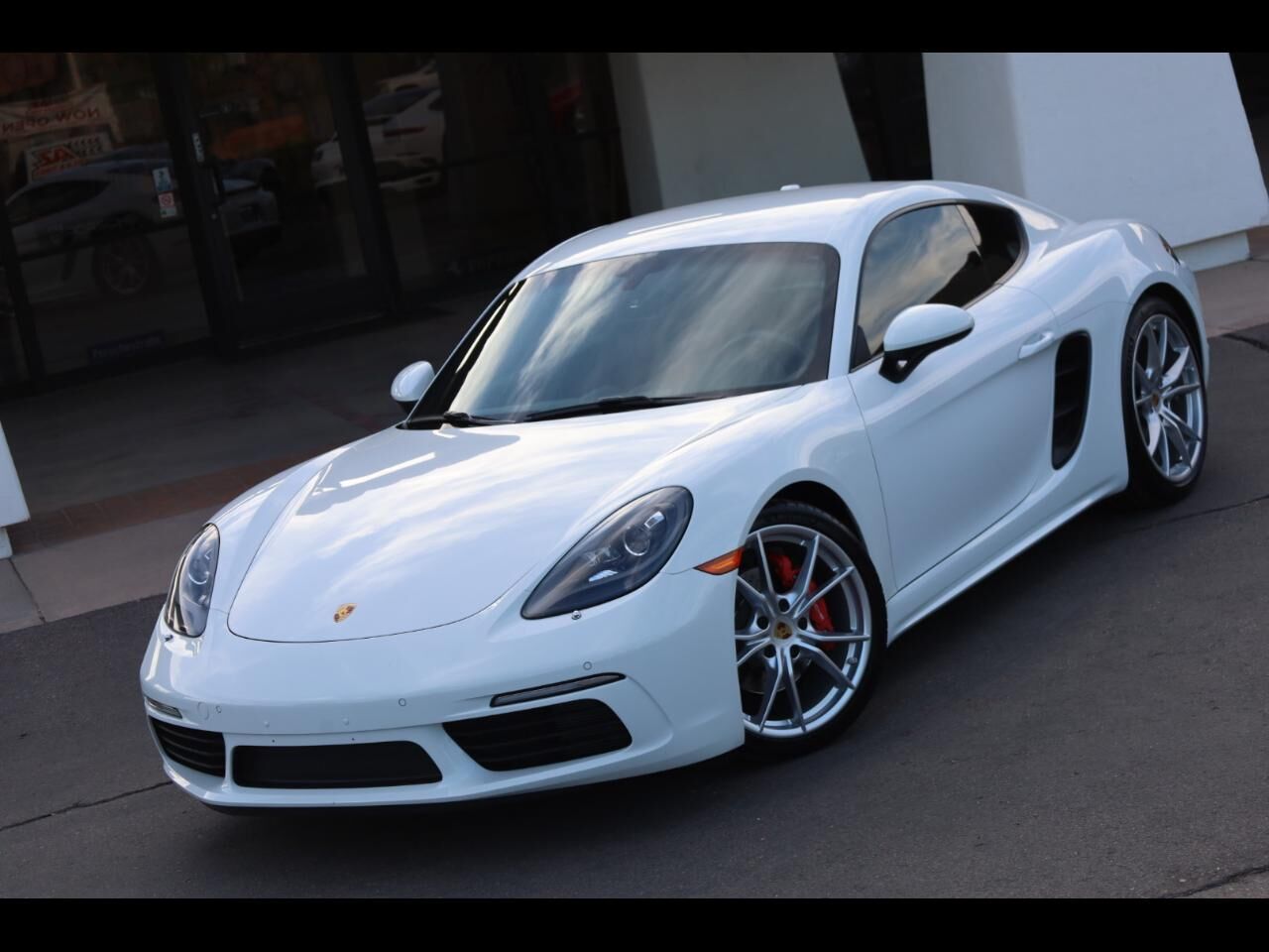 2019 PORSCHE 718