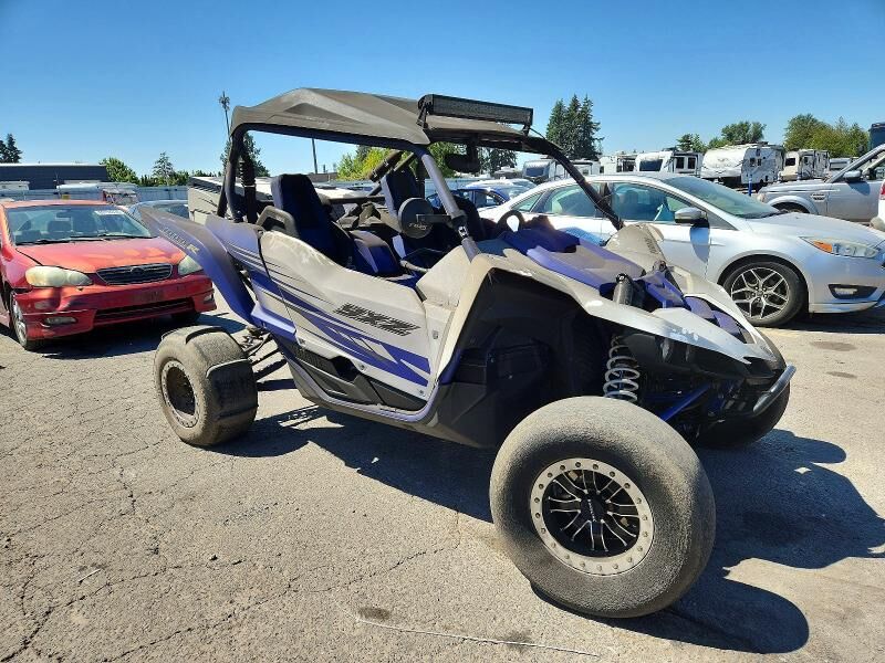 2016 YAMAHA YXZ