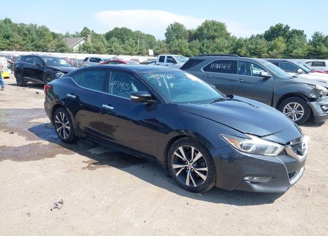 2017 NISSAN Maxima